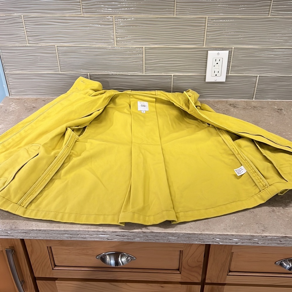 Gap Jacket! - Picture 6 of 8